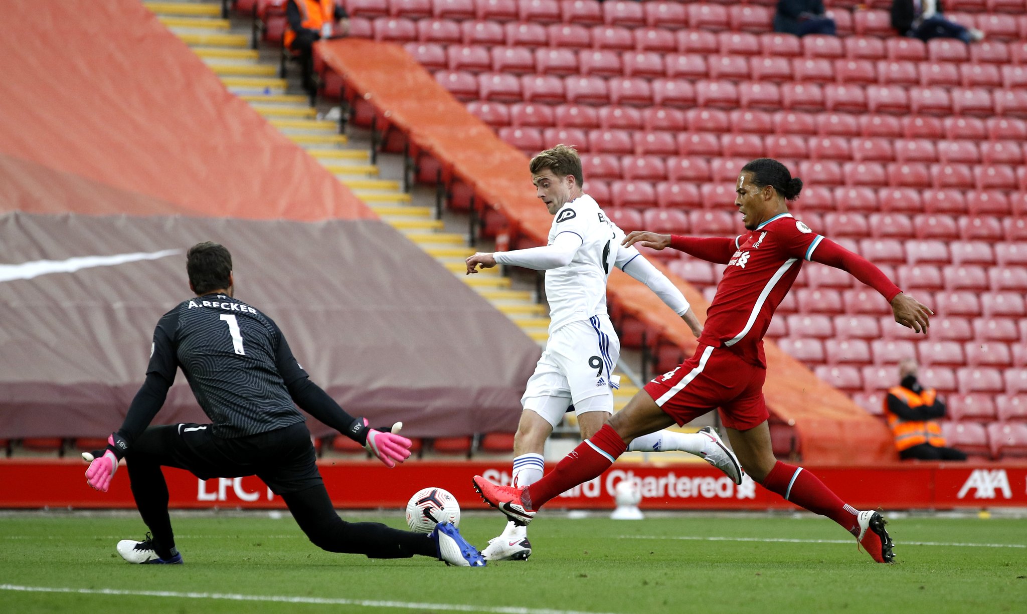 更是在情感 更是在情感